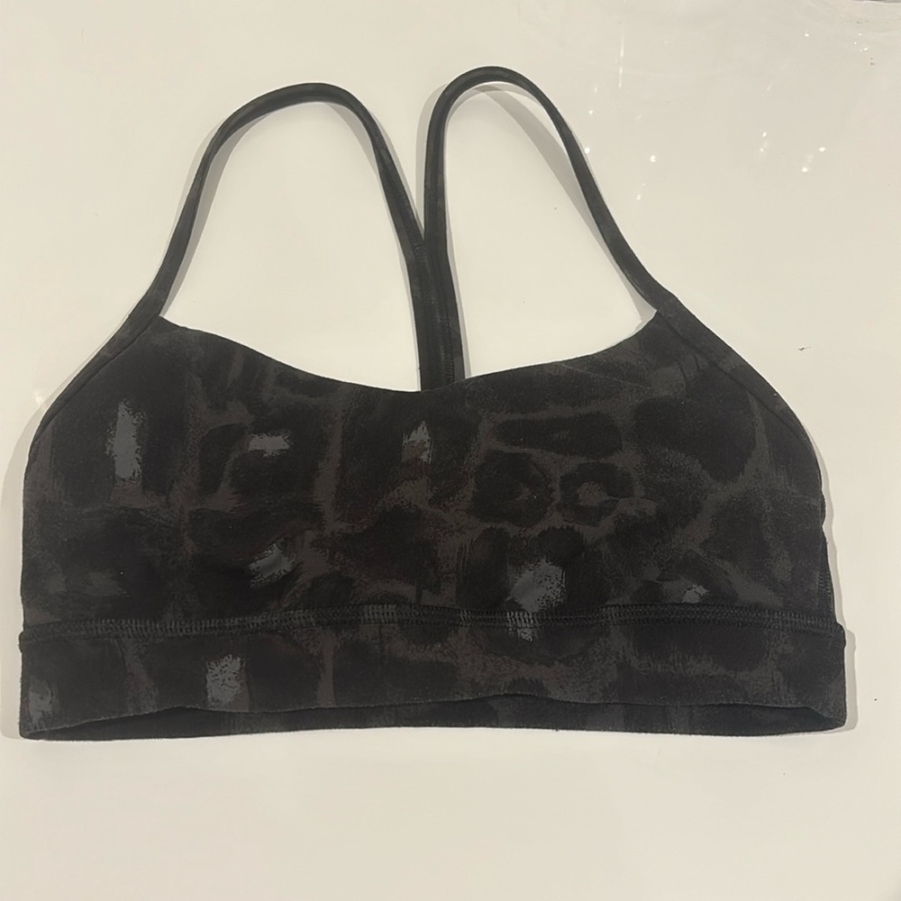 lululemon sports bra